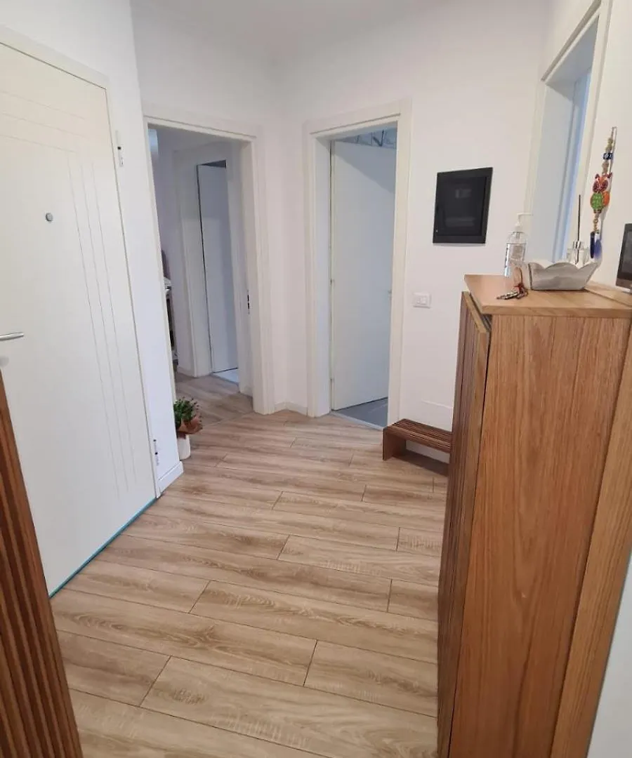 Ema Apartment Tirana 0*,